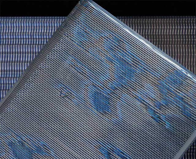 Laminated glass metal mesh