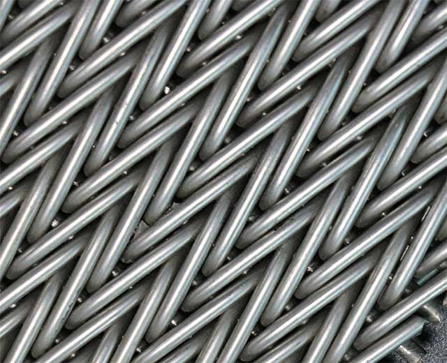 What are the common applications of metal mesh belts?