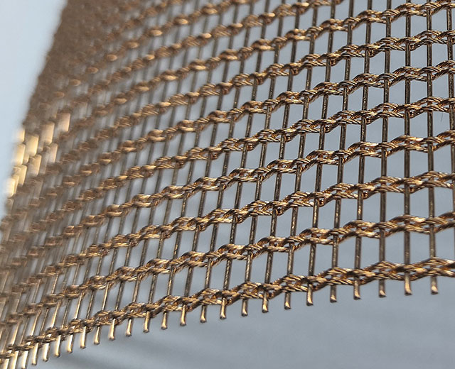 Effect and process of metal decorative net