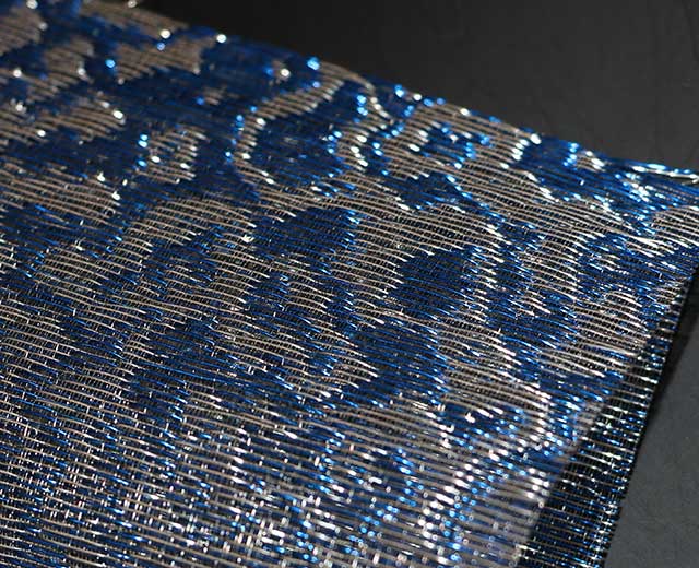 Decorative appearance effect of woven metal decorative net