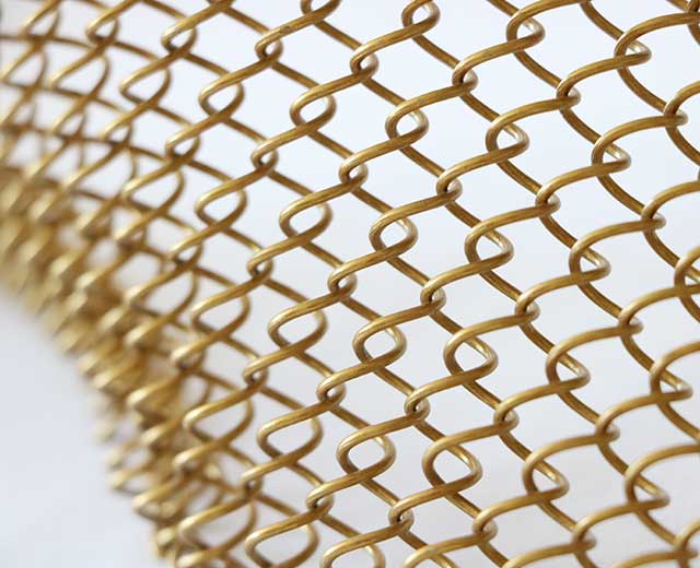 Metal wire mesh and spiral decorative mesh