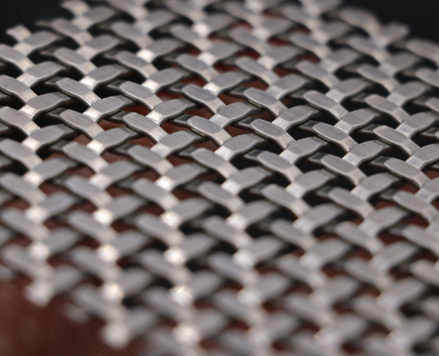 What are the ways to deal with the appearance of metal mesh