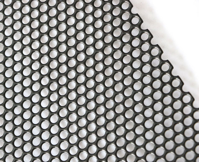 Perforated method of decorative perforated mesh