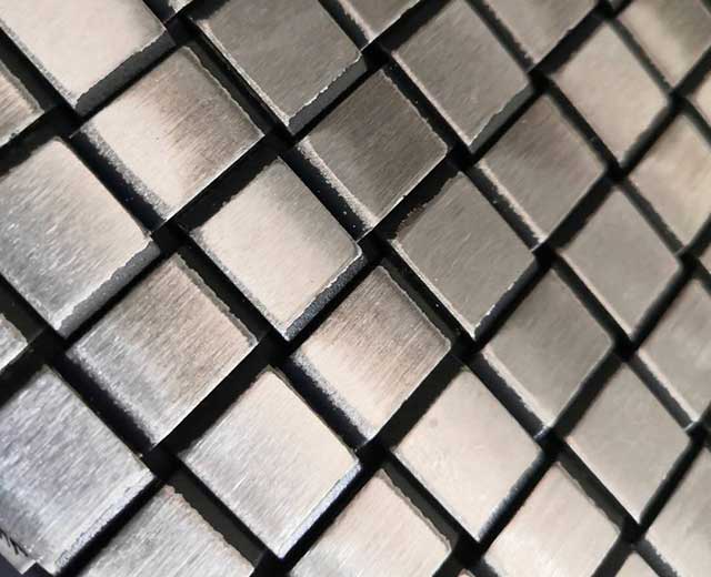 characteristics of decorative woven metal mesh