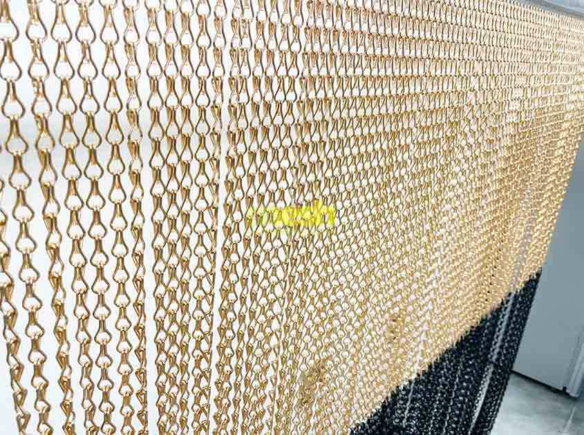 What are the fire-resistant properties of Chain Link Curtain