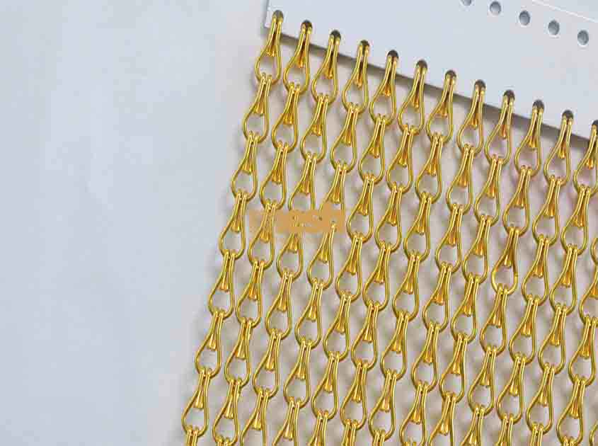 Chain Link Curtain: Transforming Sunlight into Beautiful Light Patterns