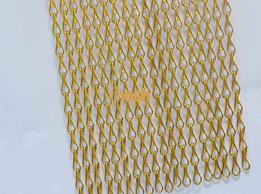 Chain Link Curtain: Transforming Sunlight into Beautiful Light Patterns