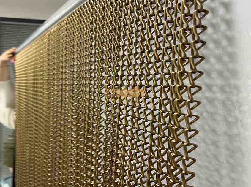 Innovative Applications of Chain Link Curtain in Office Spaces