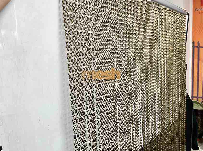 Chain Link Curtain: Balancing Function and Style in Residential Settings