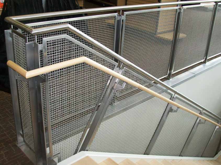 The charm and application of metal decorative wire mesh