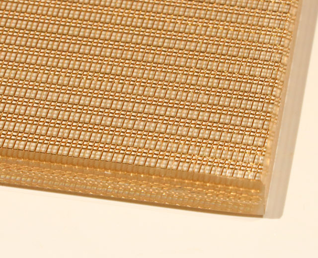 Laminated glass metal mesh